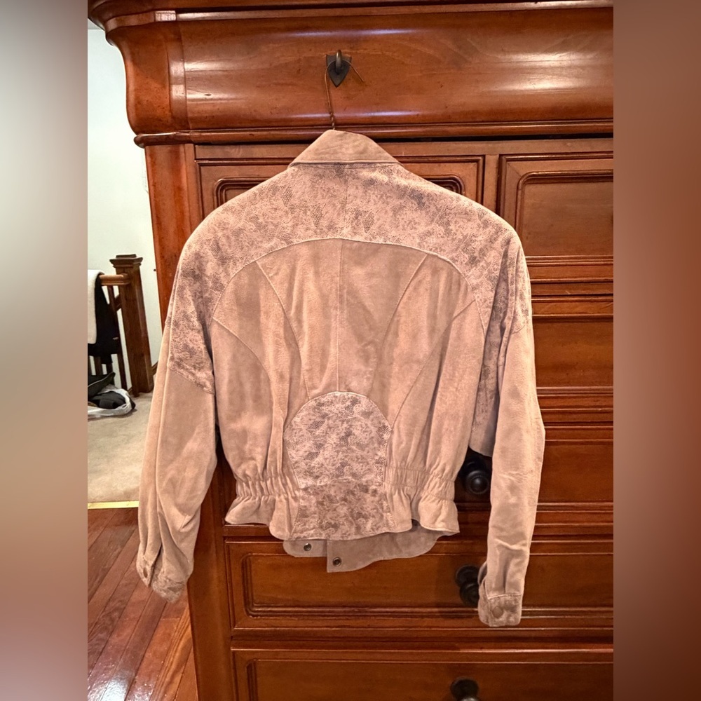Vintage CHIA Genuine Leather Cropped Jacket Tan Snakeskin Detail Size M - Picture 2 of 6